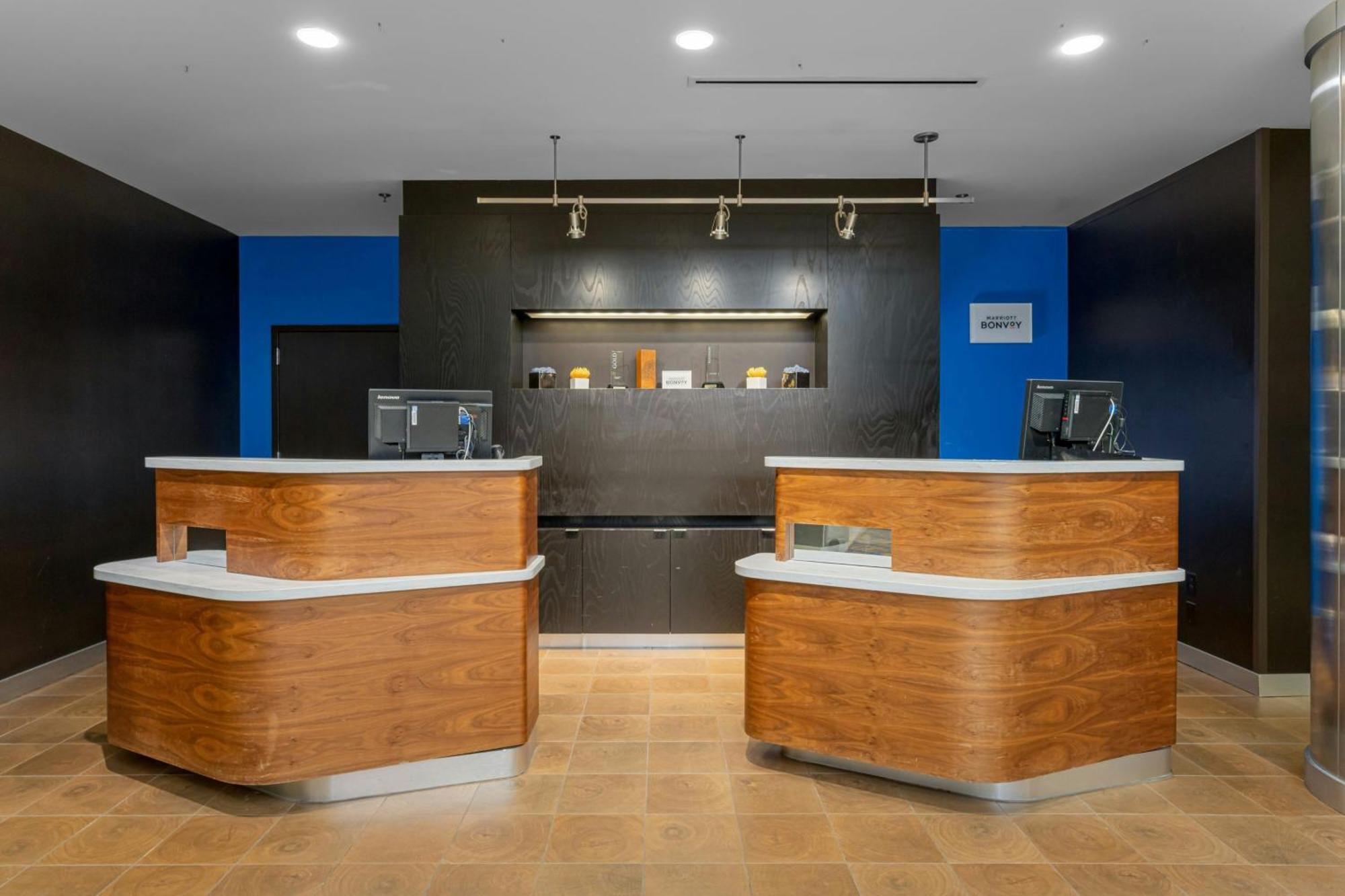 Courtyard By Marriott Asheville Airport Fletcher Extérieur photo
