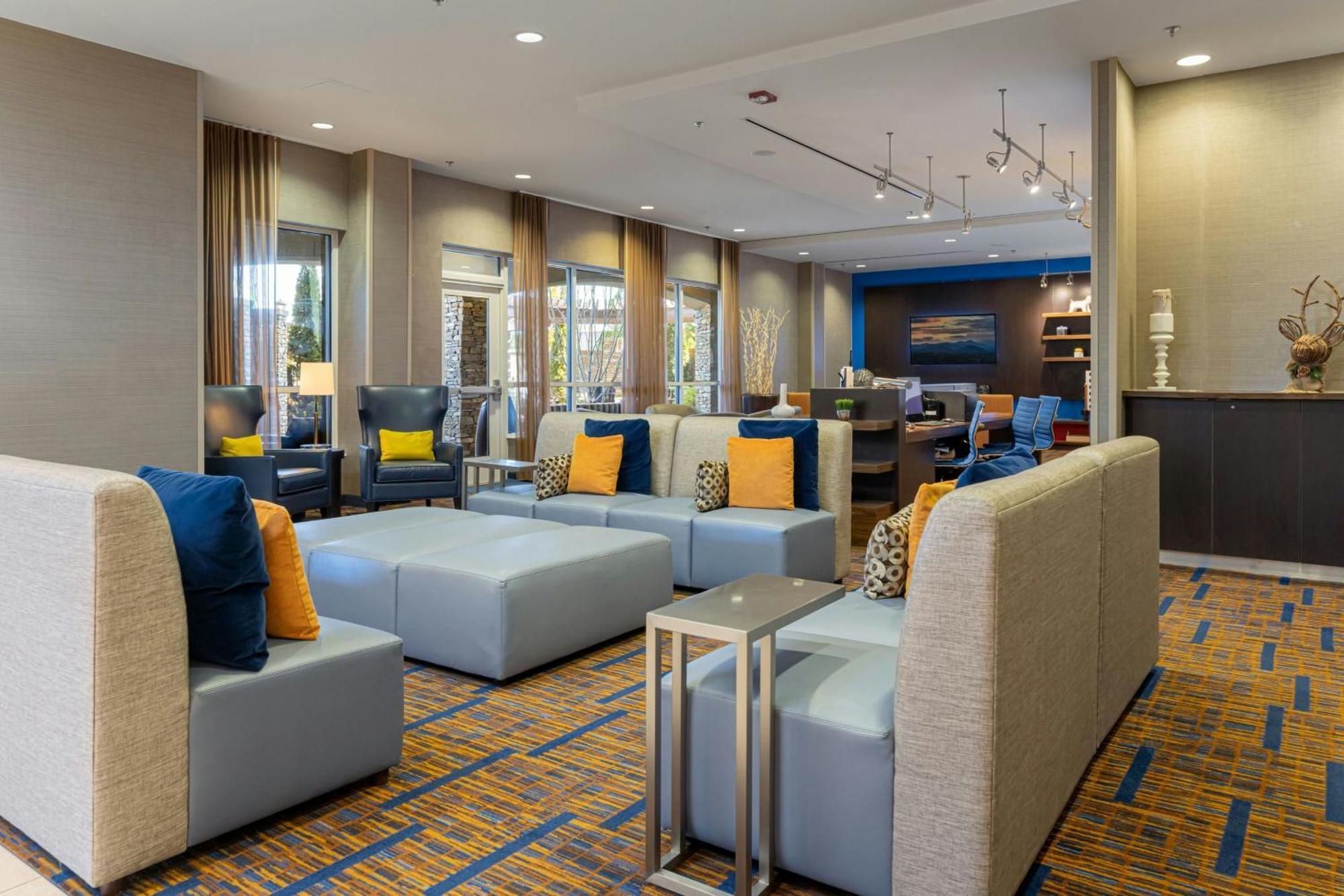 Courtyard By Marriott Asheville Airport Fletcher Extérieur photo