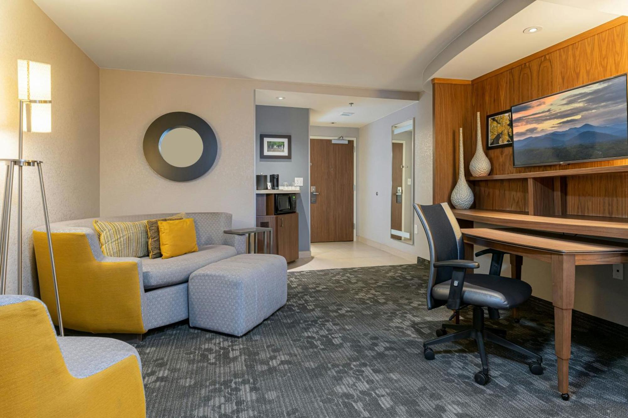 Courtyard By Marriott Asheville Airport Fletcher Extérieur photo