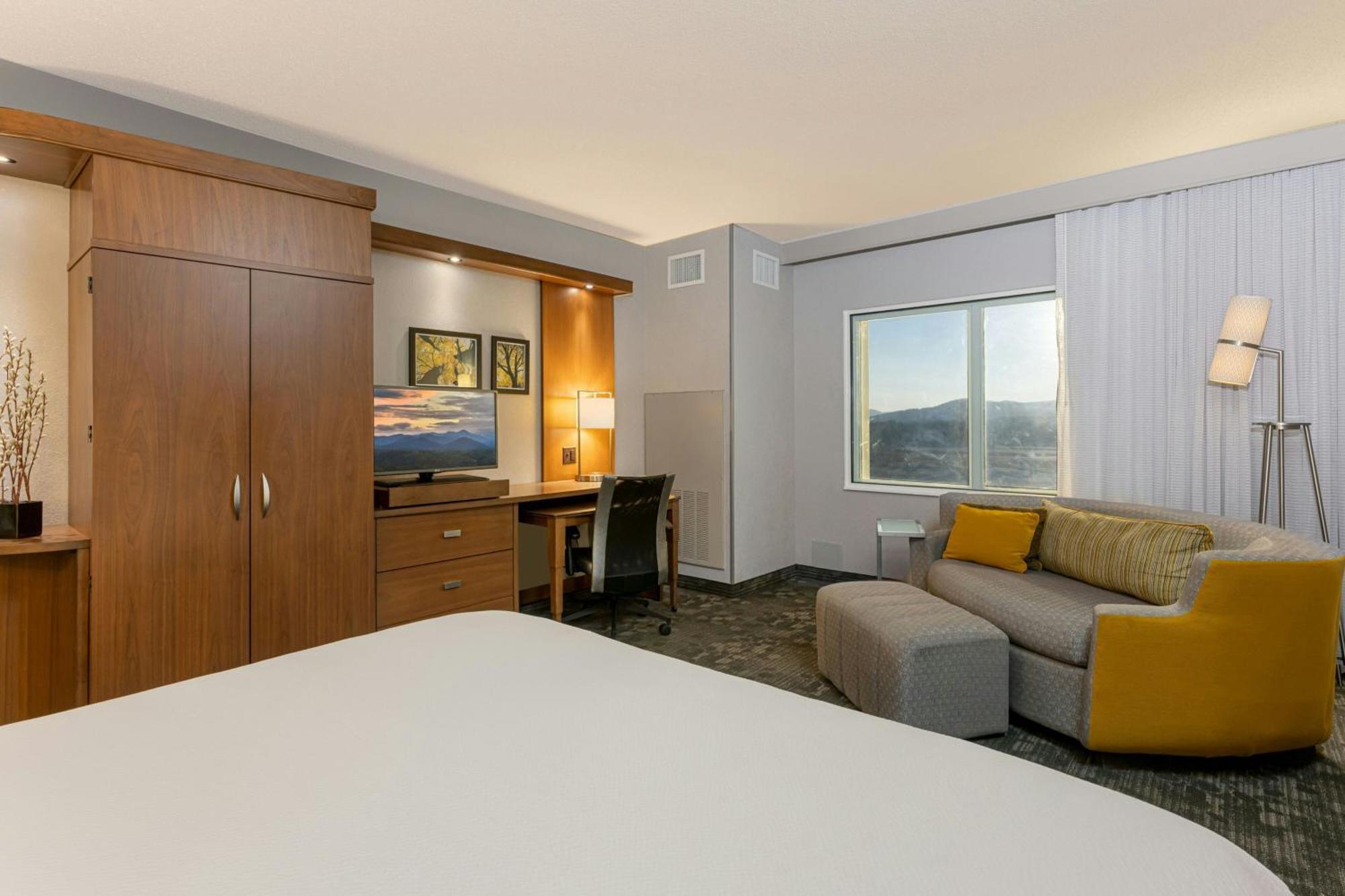 Courtyard By Marriott Asheville Airport Fletcher Extérieur photo
