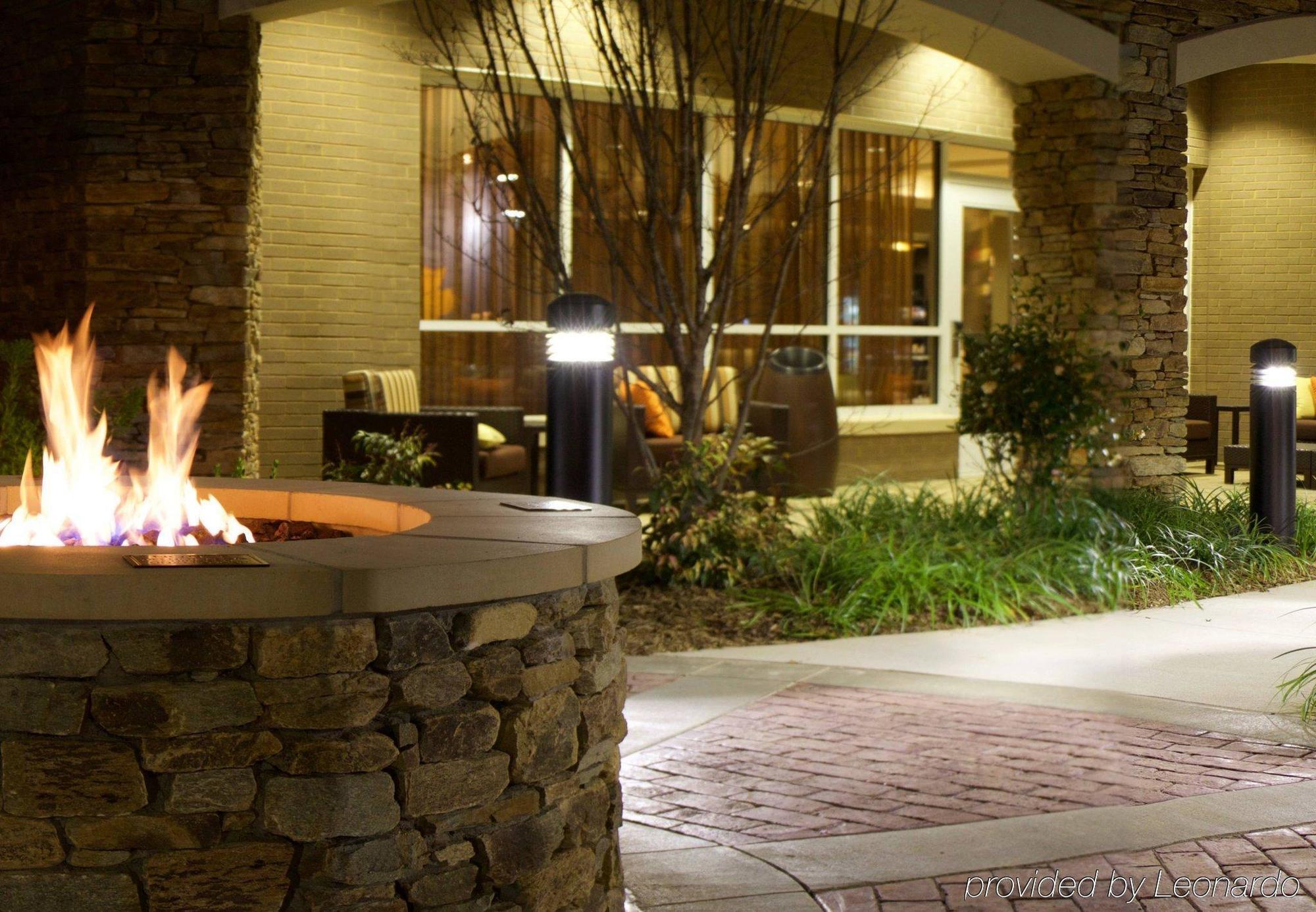 Courtyard By Marriott Asheville Airport Fletcher Extérieur photo