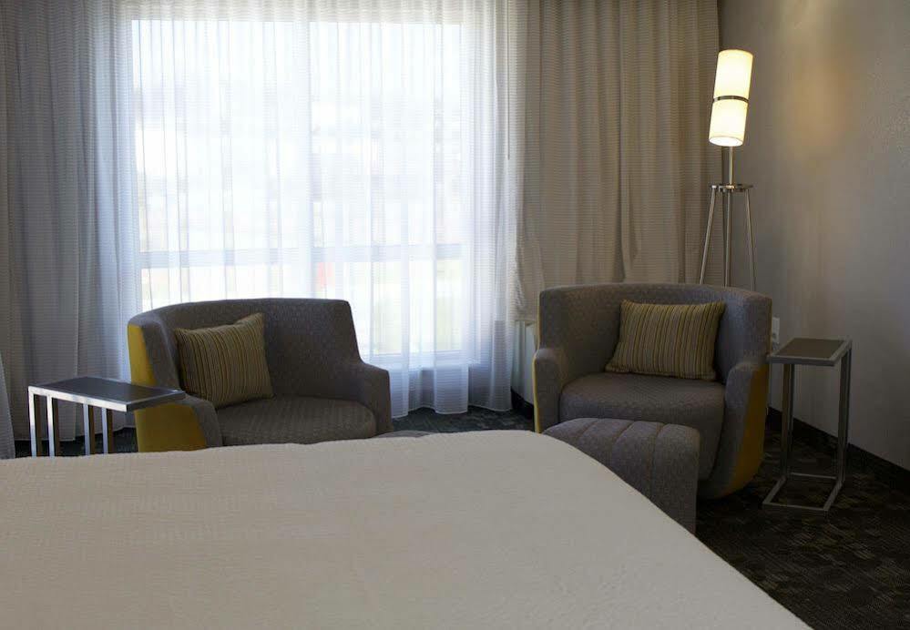 Courtyard By Marriott Asheville Airport Fletcher Extérieur photo